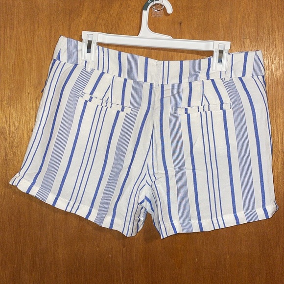 •ANN TAYLOR LOFT•THE RIVERA SHORT  WHITE & BLUE STRIPE LINEN/VISCOSE  SHORTS 6 - Picture 4 of 9